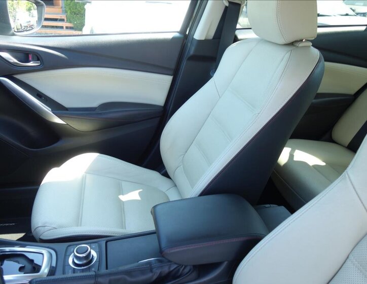 Mazda 6 Sedan 2,5 l 141 kw