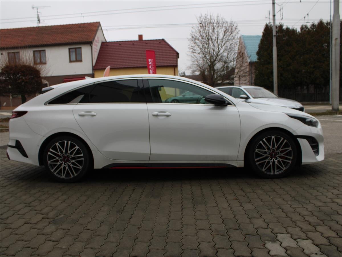 KIA ProCeed