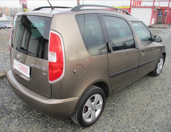 Škoda Roomster 5
