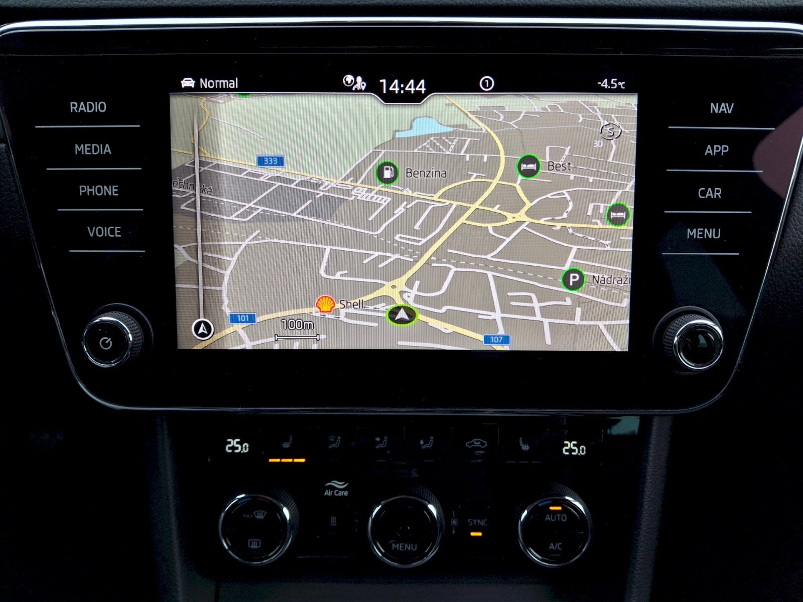 Škoda Superb Liftback 1,5 l 110 kw