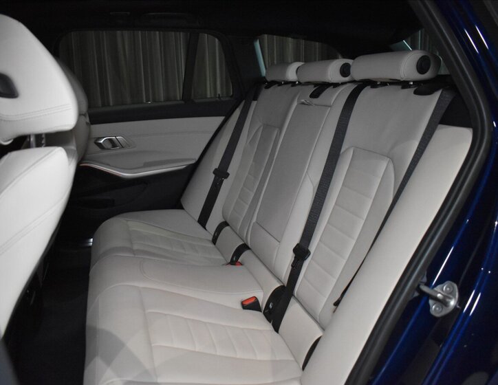 BMW Řada 3 Kombi 3,0 l 210 kw