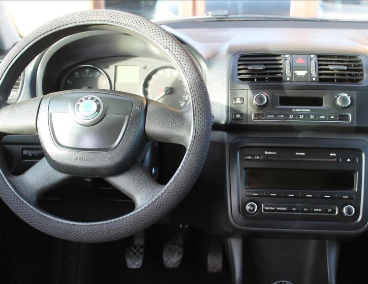 Škoda Roomster 10