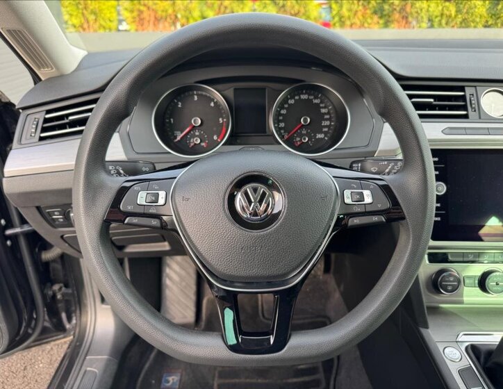 Volkswagen Passat 16