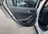 Mercedes-Benz GLA Hatchback 1,6 l 115 kw