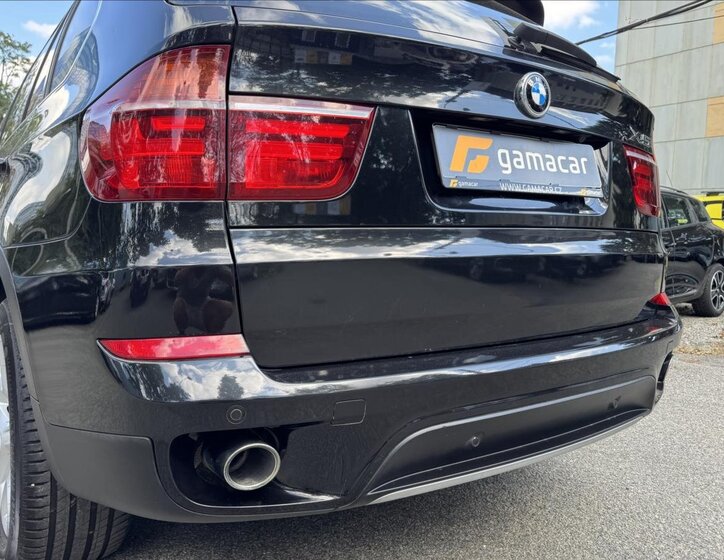 BMW X5 SUV 3,0 l 180 kw