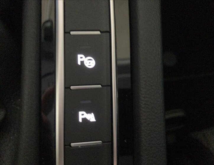 Volkswagen Passat Kombi 2,0 l 110 kw