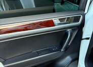 Volkswagen Touareg SUV / Terénní 0,0 193 kw