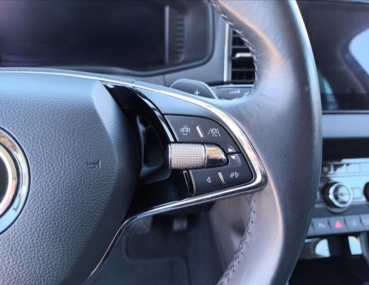 Škoda Karoq SUV / Terénní 2,0 l 110 kw