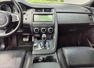 Jaguar E-Pace 26