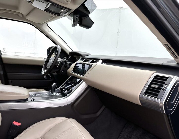 Land Rover Range Rover SUV 4,4 l 250 kw