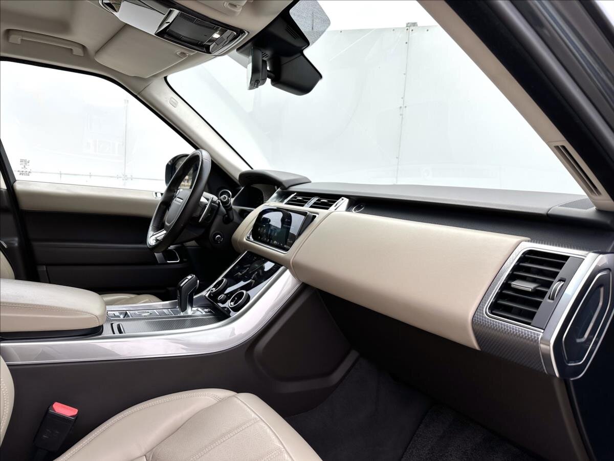 Land Rover Range Rover SUV 4,4 l 250 kw