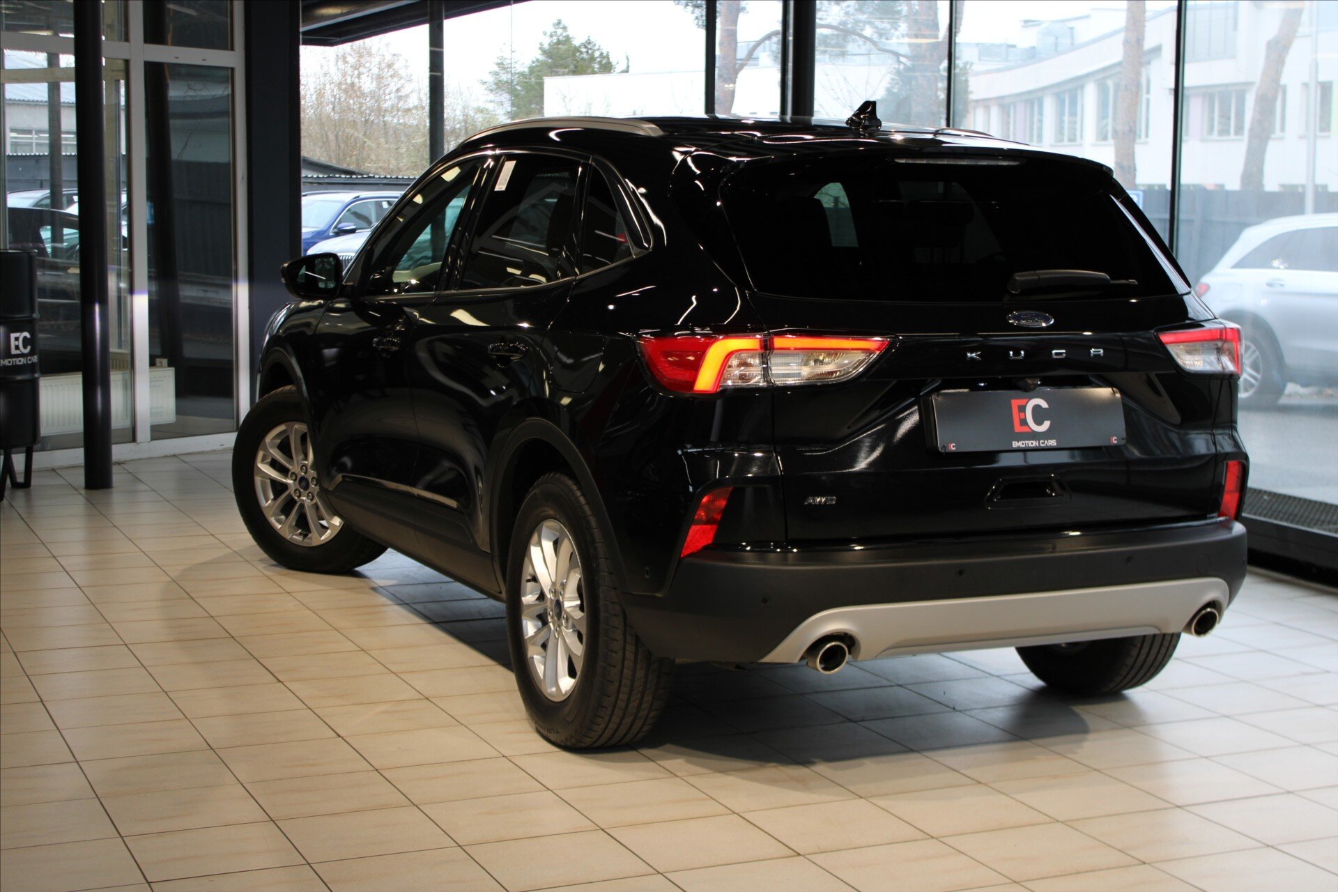 Ford Kuga SUV / Terénní 2,0 l 140 kw