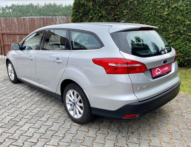 Ford Focus Kombi 1,5 l 88 kw