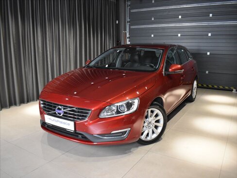 Volvo V60 Kombi 2,0 l 165 kw