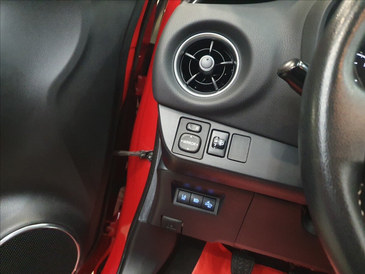 Toyota Yaris Hatchback 1,5 l 82 kw