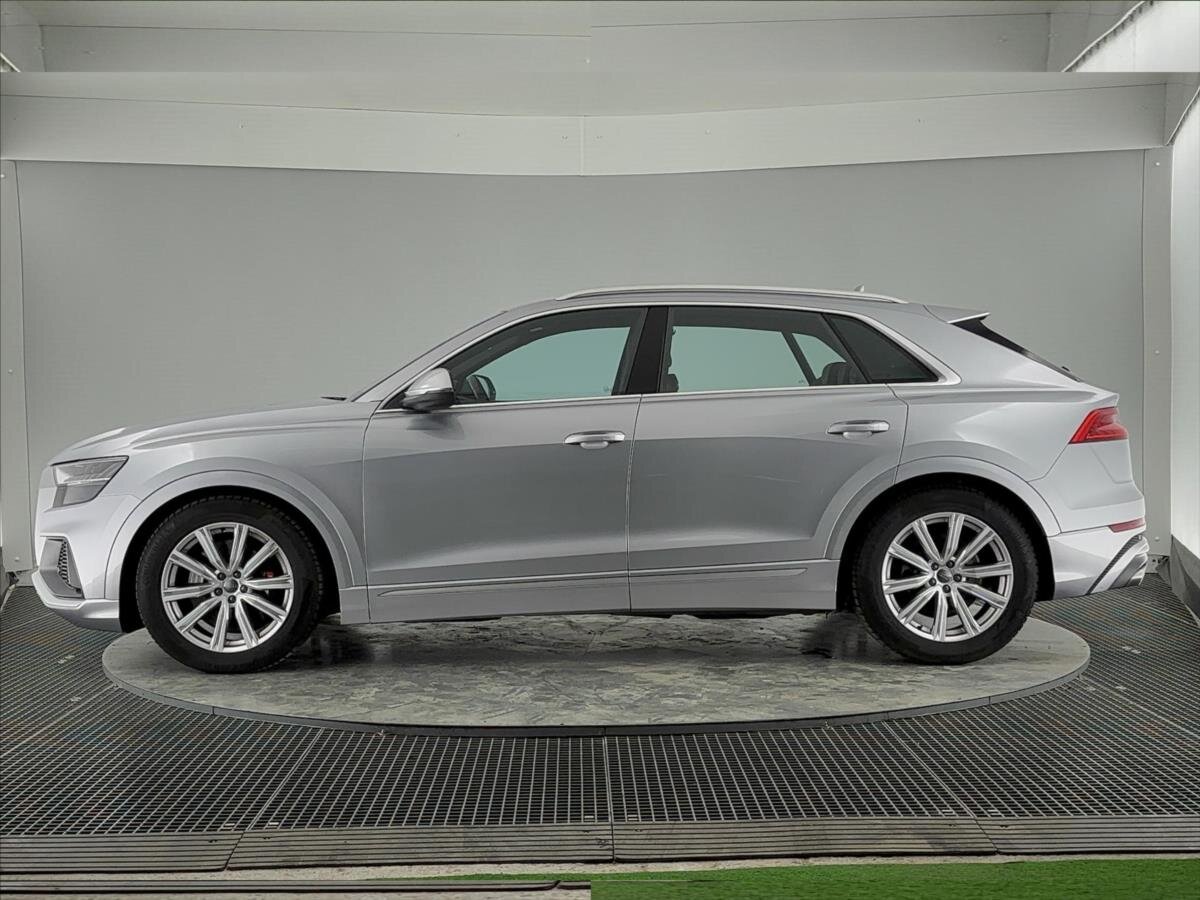 Audi SQ8 SUV / Terénní 4,0 l 373 kw