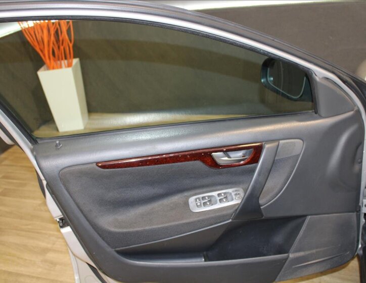 Volvo V70 Kombi 2,4 l 125 kw