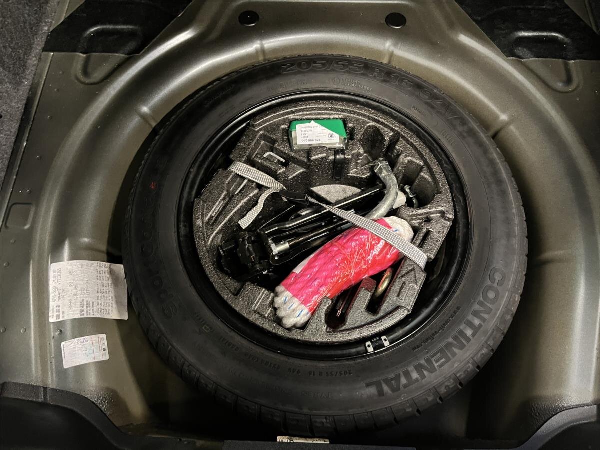 Škoda Superb Liftback 2,0 l 103 kw