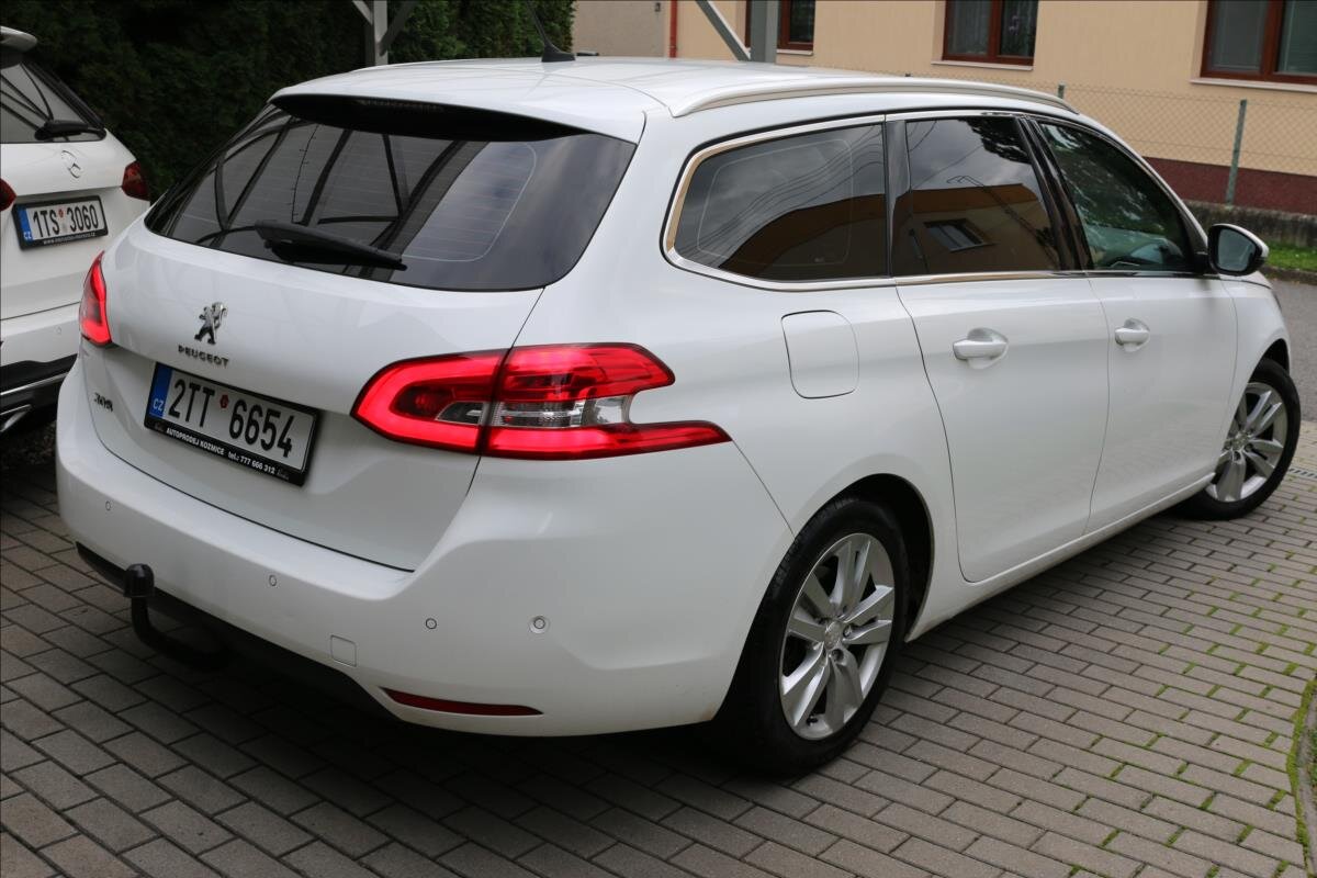 Peugeot 308 Kombi 1,5 l 96 kw