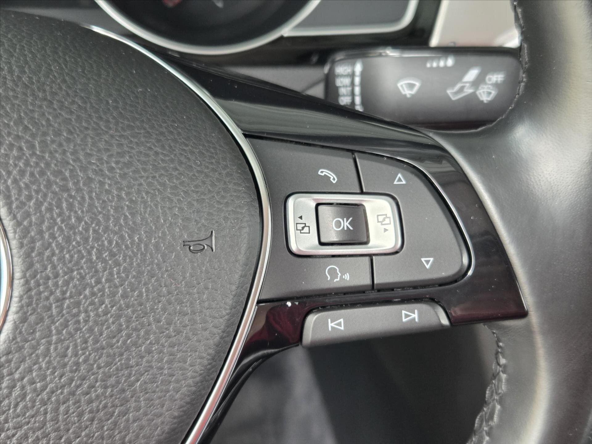 Volkswagen Passat Sedan / Limuzína 2,0 l 110 kw