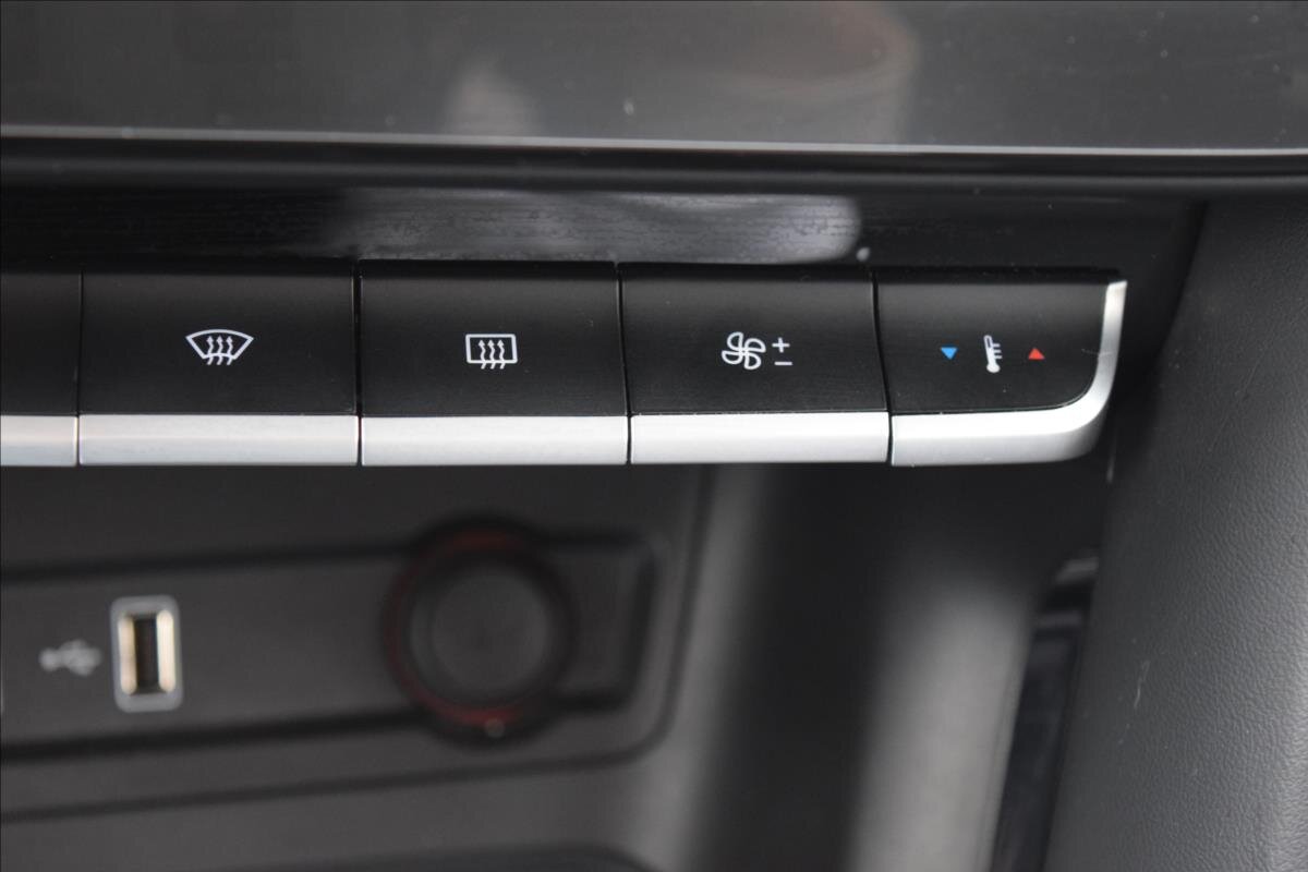 MG ZS Hatchback 1,5 l 78 kw