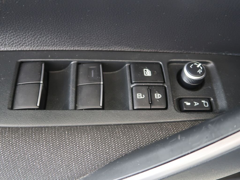 Toyota Corolla Sedan / Limuzína 1,8 l 72 kw