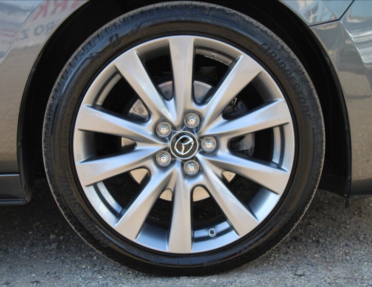 Mazda 3 Sedan / Limuzína 2,0 l 110 kw