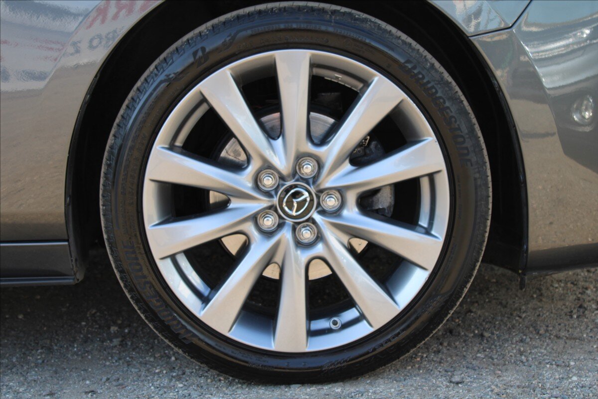 Mazda 3 Sedan / Limuzína 2,0 l 110 kw