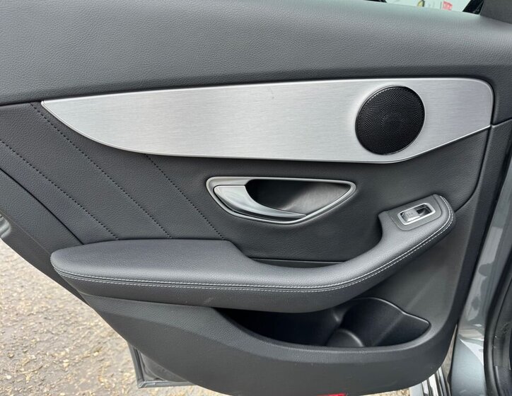 Mercedes-Benz Třídy C Kombi 2,2 l 143 kw