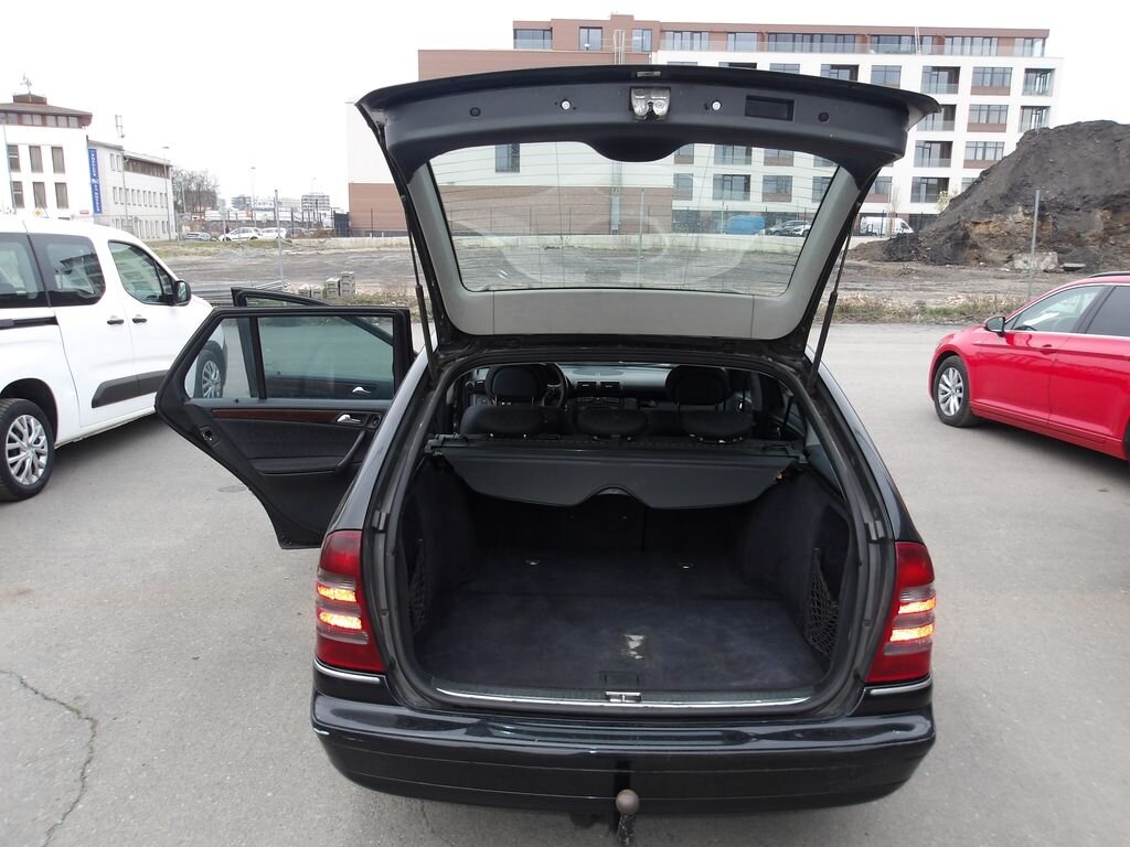 Mercedes-Benz Třídy C Kombi 2,1 l 105 kw