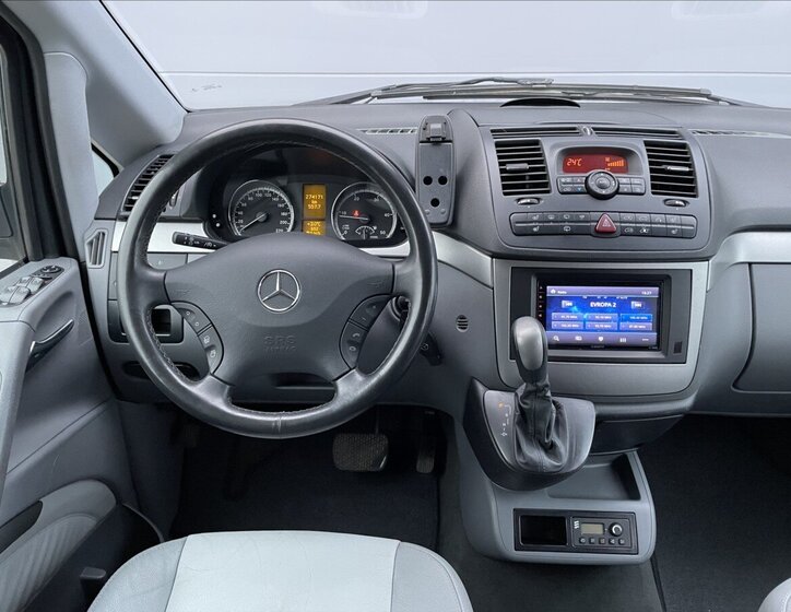 Mercedes-Benz Viano 10