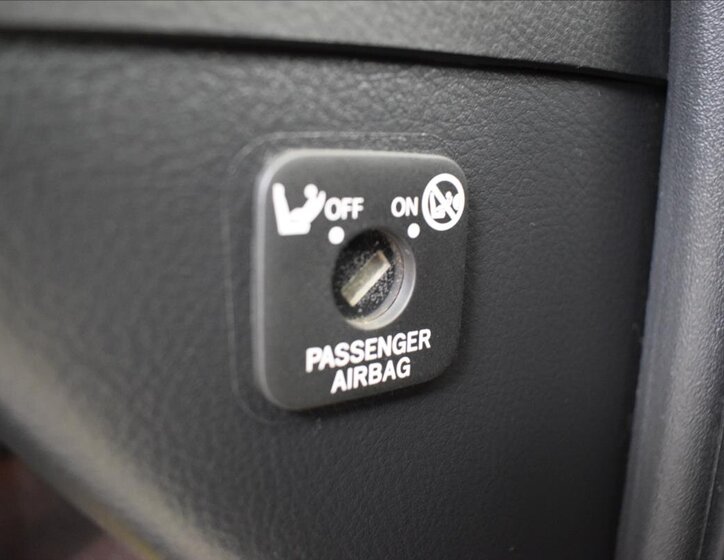 Toyota RAV4 SUV 2,0 l 112 kw