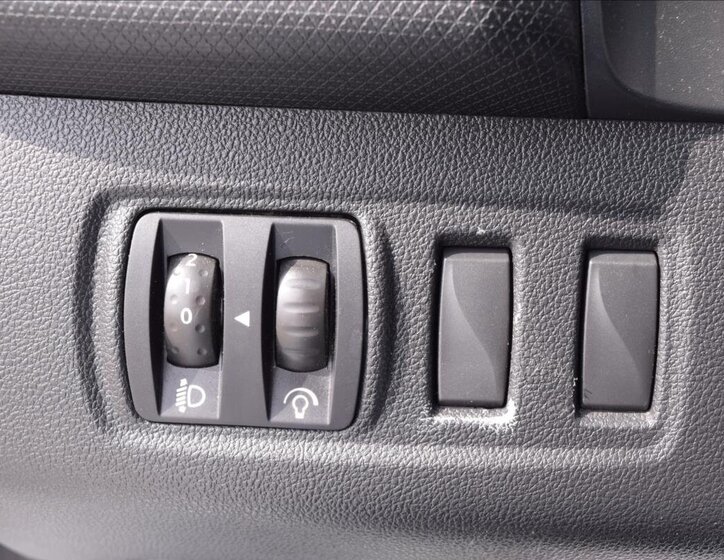 Renault Clio Hatchback 1,1 l 54 kw