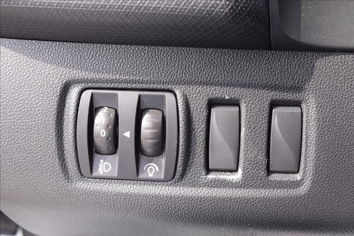 Renault Clio Hatchback 1,1 l 54 kw