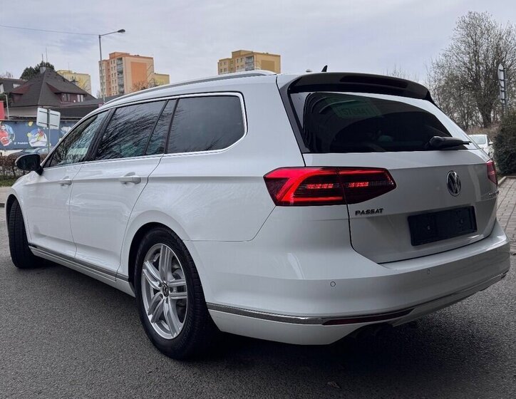 Volkswagen Passat Kombi 0,0 0