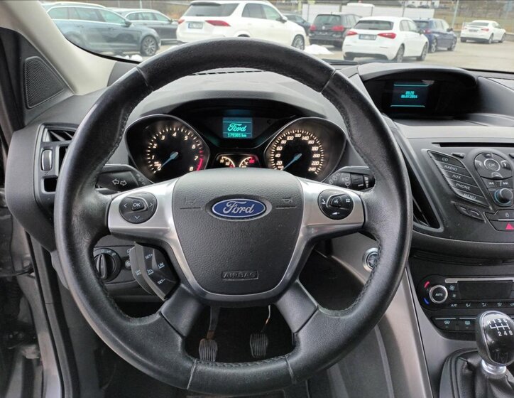 Ford Kuga SUV 1,6 l 110 kw
