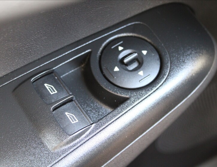 Ford Tourneo Courier 16