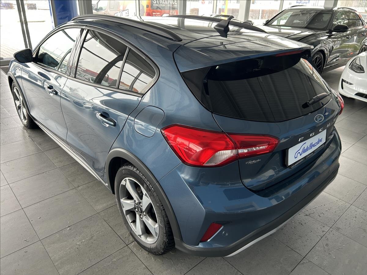 Ford Focus Hatchback 999,0 92 kw