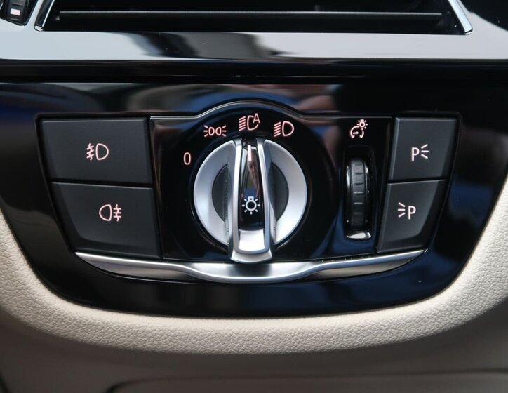 BMW Řada 5 Kombi 2,0 l 140 kw