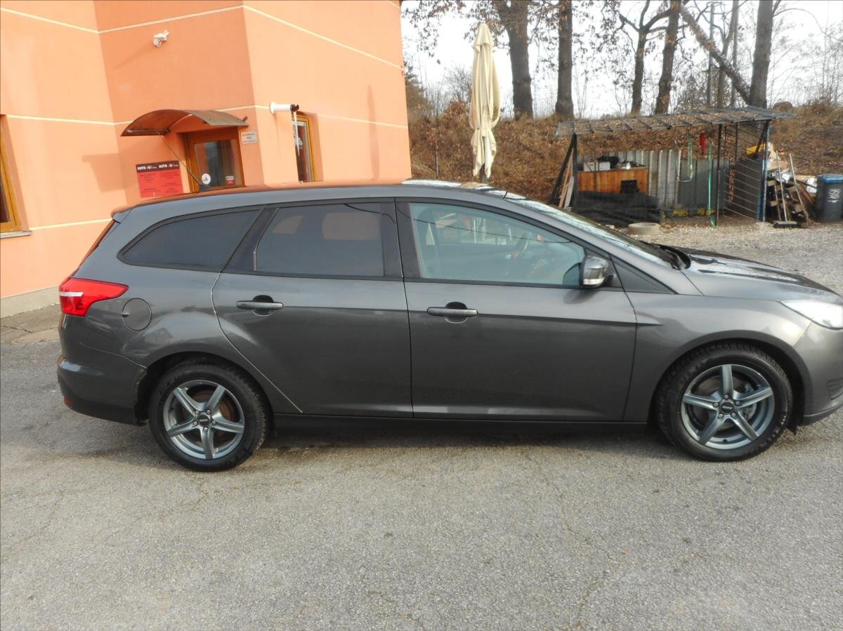 Ford Focus Kombi 1,5 l 70 kw