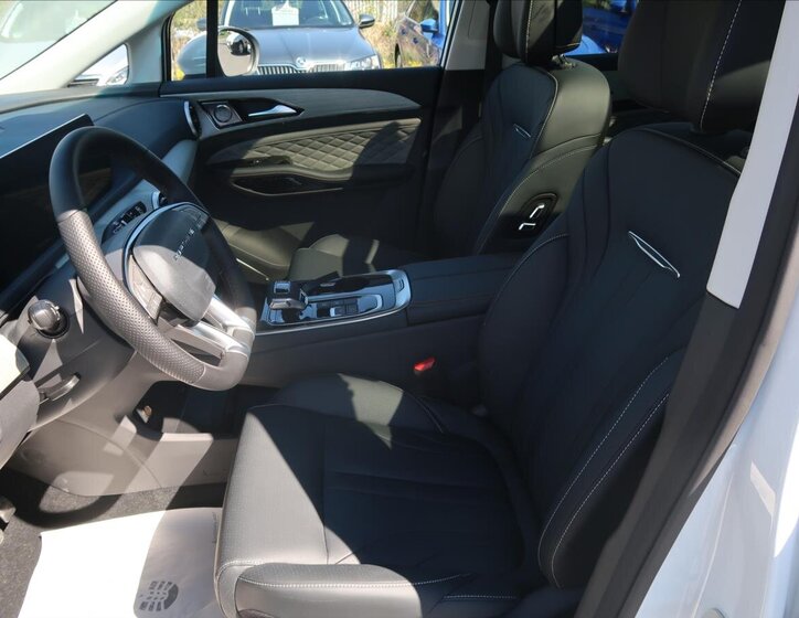 Dongfeng U-Tour MPV 1,5 l 130 kw