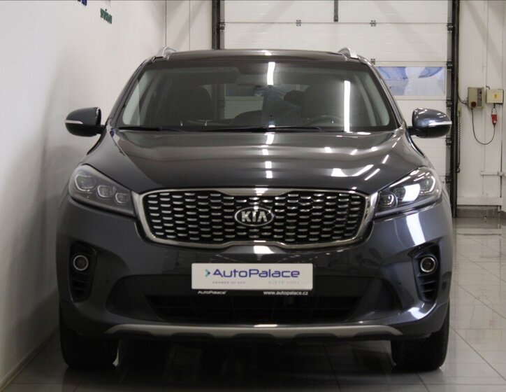 KIA Sorento SUV 2,2 l 147 kw