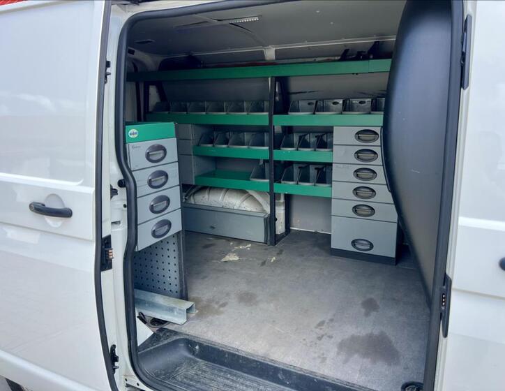 Volkswagen Transporter 17
