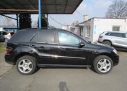 Mercedes-Benz Třídy M SUV / Terénní 3,0 l 165 kw