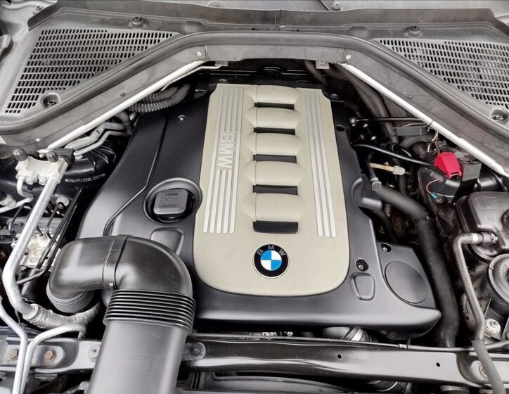 BMW X5 SUV 3,0 l 173 kw