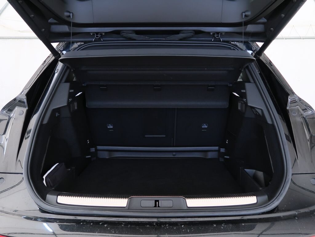 DS Automobiles DS7 Crossback SUV / Terénní 1,6 l 147 kw