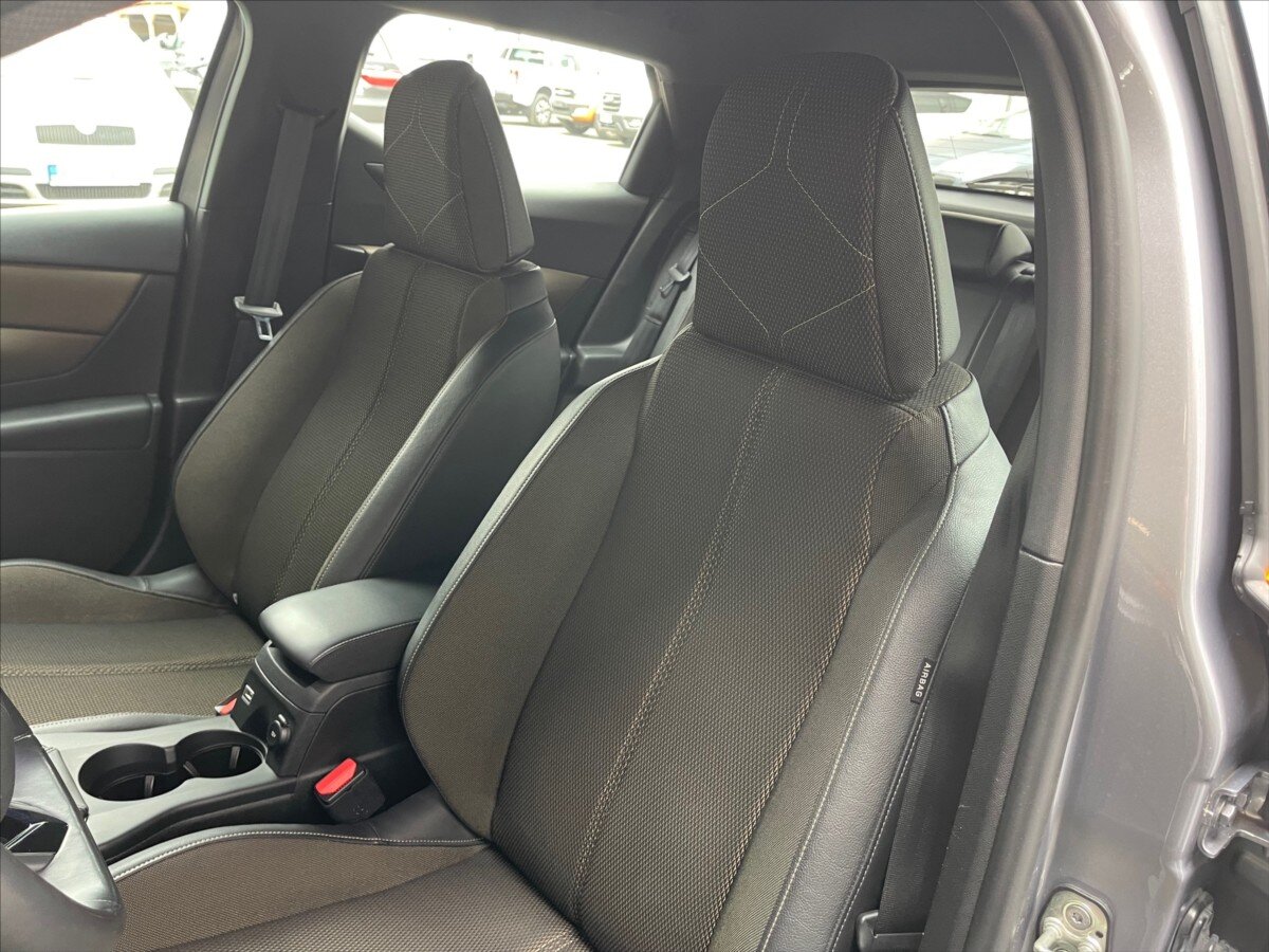 DS Automobiles DS3 Crossback Hatchback 1,5 l 94 kw