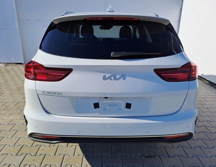 KIA Ceed 11