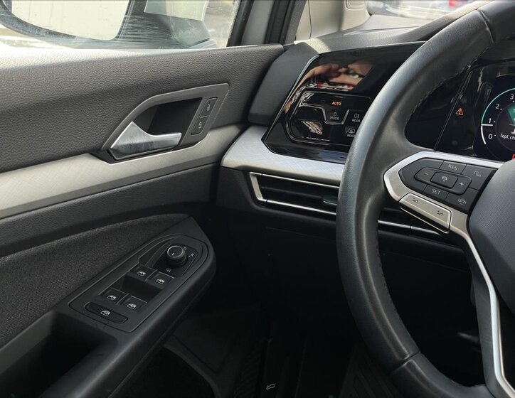 Volkswagen Golf Kombi 1,5 l 110 kw