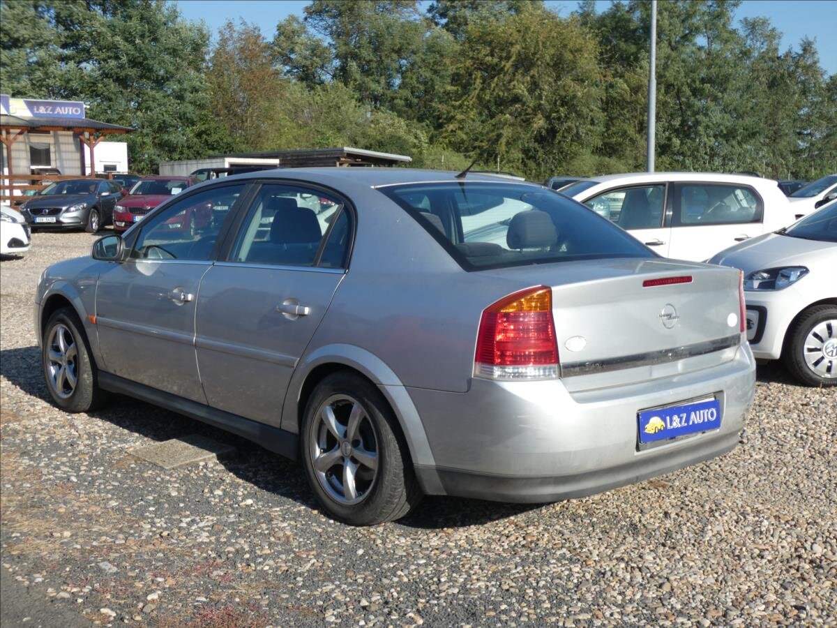 Opel Vectra Sedan / Limuzína 2,2 l 108 kw